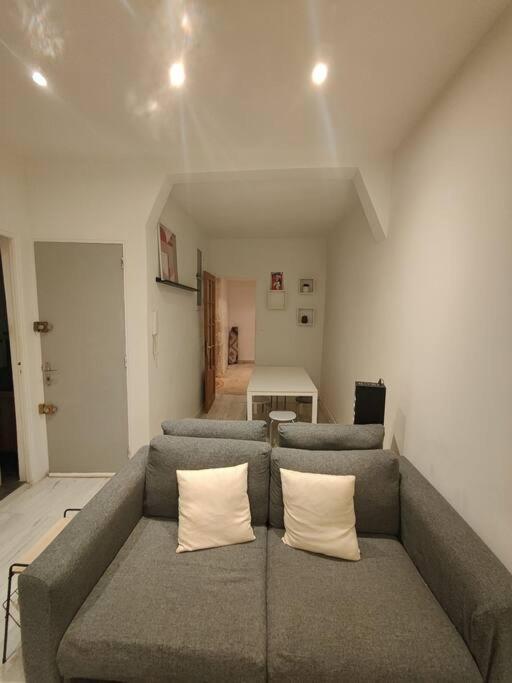 Deux Pieces - Confort - Ecusson Apartment