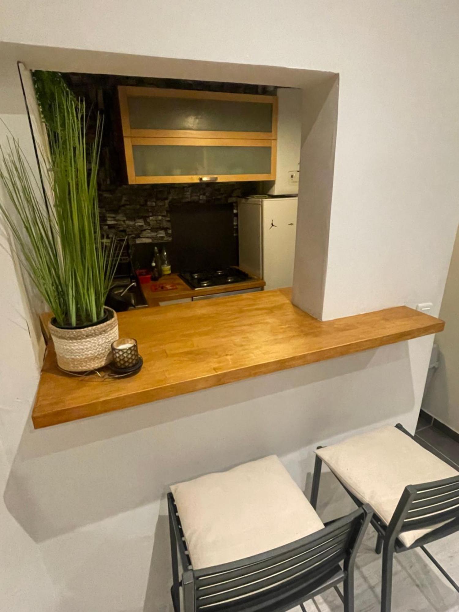 Apartment Deux Pieces - Confort - Ecusson *